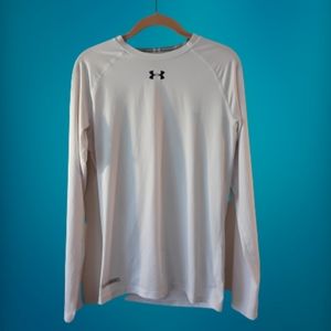 Under Armour XL heatgear long sleeve shirt